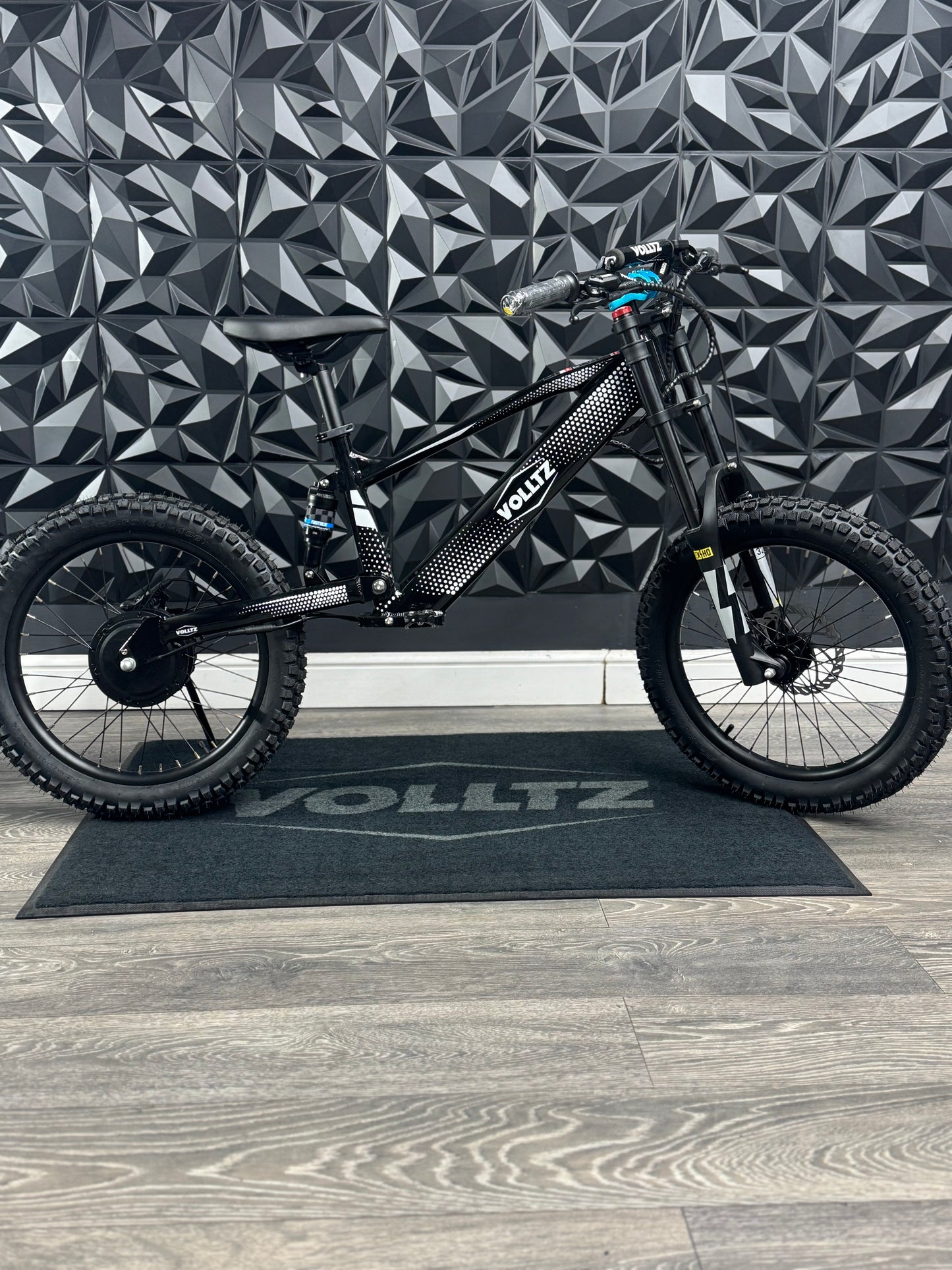 Volltz 18 Kids Electric Balance Bike - BLACK